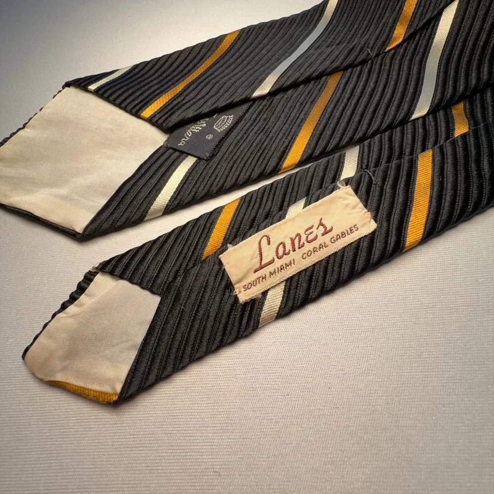 Countess Mara Necktie Mens OS Black Gold Silver Ribbed Silk Striped Preppy Ivy‎